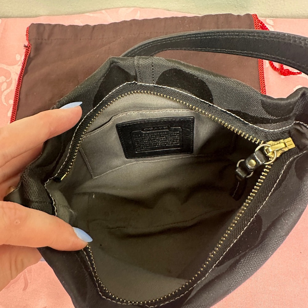 Vintage Coach Carly Signature C Black Jacquard Small Hobo Shoulder Bag - Picture 14 of 16